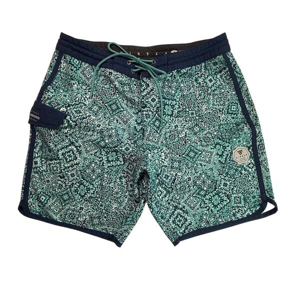 Vissla Blue Green Floral Mosaic Boardshorts Upcycled Stretch Swim Trunks Sz 33 - Picture 1 of 9